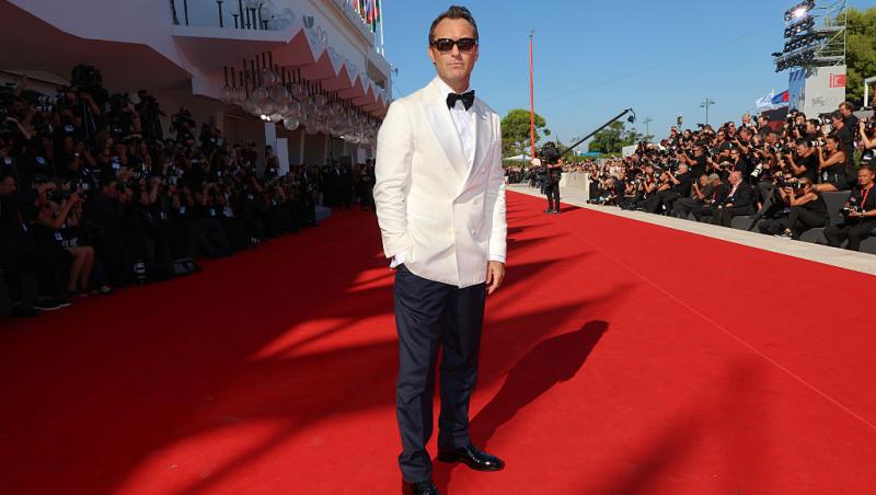 De nerecunoscut în rolul lui Vladimir Putin. Ce actor gigant se transformă în președintele rus pentru cel mai recent rol