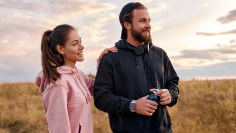 (P) Hanorac cu fermoar vs. hanorac clasic: Care ți se potrivește mai bine?