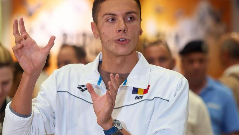 Iubita lui David Popovici, mișcări senzuale alături de o altă fată, pe scenă. Cum a apărut Taisia Nițuleasa la un eveniment