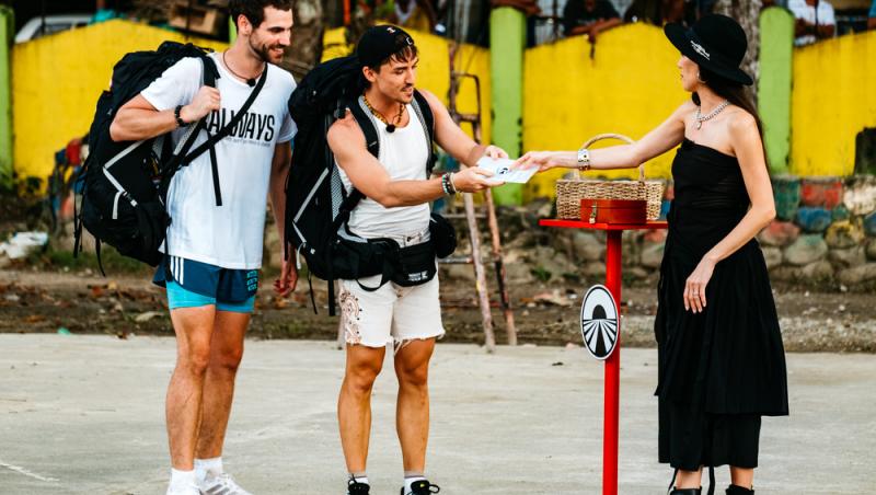 Asia Express sezonul 8, 15 septembrie 2025. Concurenții și-au căutat singuri cazare. În ce condiții au dormit Anda Adam și Joseph