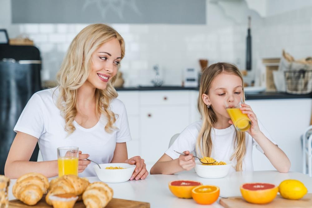 Importanța micului dejun pentru copii. De ce n-ar trebui să sari peste