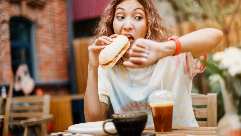 Mesele târzii, un risc pentru sănătate. Ce boală gravă s-ar putea dezvolta în timp