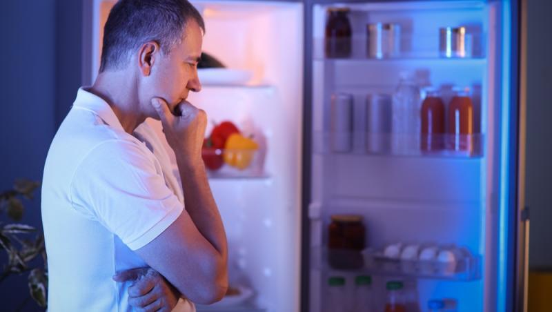 Mesele târzii, un risc pentru sănătate. Ce boală gravă s-ar putea dezvolta în timp