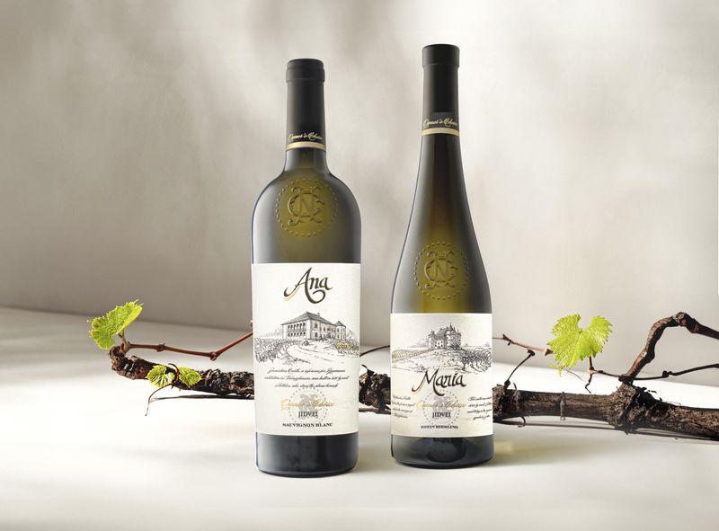 Două sticle din Colecția Owners Choice Jidvei - Ana & Maria