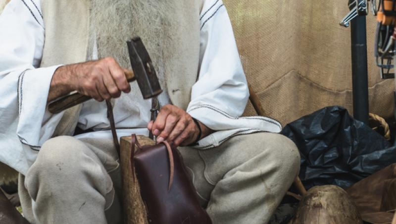 Portul românesc, din nou copiat de o casă de modă celebră: „Foarte similari, din multe puncte de vedere”