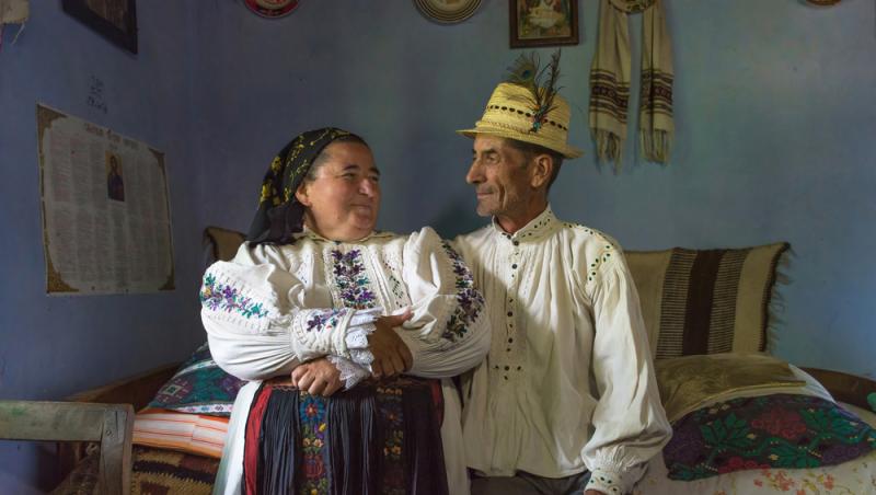 Portul românesc, din nou copiat de o casă de modă celebră: „Foarte similari, din multe puncte de vedere”