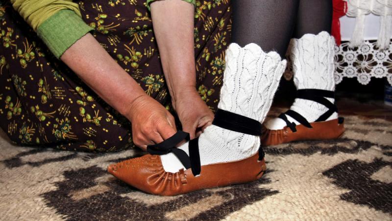 Portul românesc, din nou copiat de o casă de modă celebră: „Foarte similari, din multe puncte de vedere”