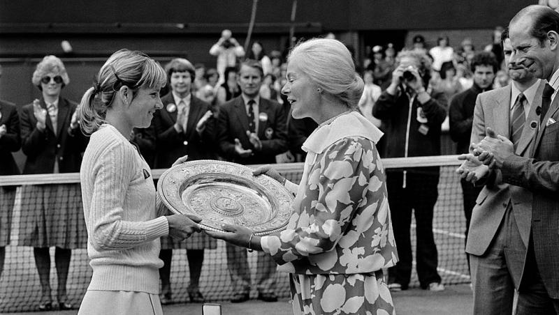 Kate Middleton, din nou în doliu. Ce mesaj subtil a transmis prin intermediul bijuteriilor alese