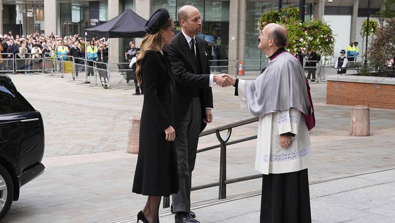 Kate Middleton, din nou în doliu. Ce mesaj subtil a transmis prin intermediul bijuteriilor alese