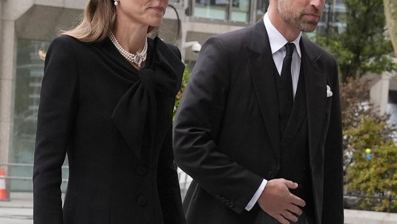 Kate Middleton, din nou în doliu. Ce mesaj subtil a transmis prin intermediul bijuteriilor alese