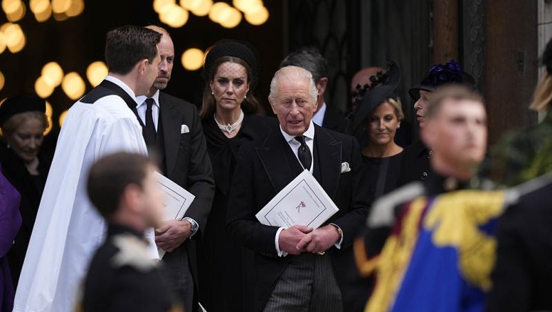 Kate Middleton, din nou în doliu. Ce mesaj subtil a transmis prin intermediul bijuteriilor alese