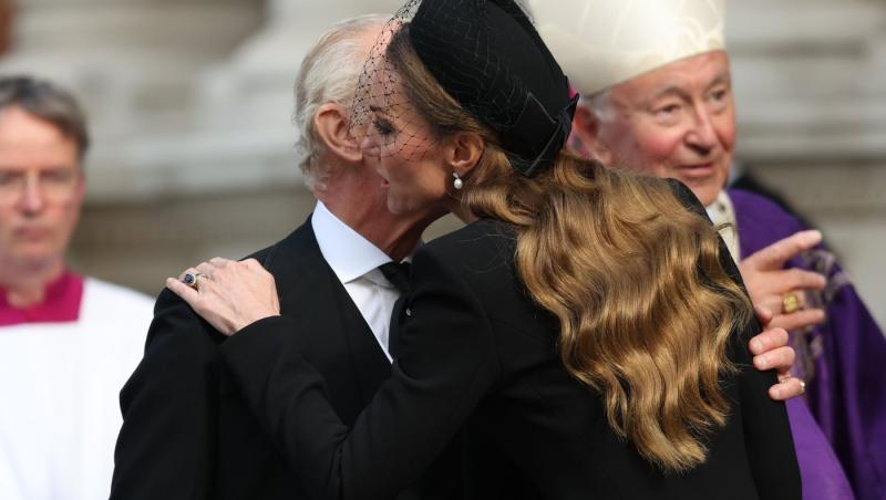 Kate Middleton, din nou în doliu. Ce mesaj subtil a transmis prin intermediul bijuteriilor alese