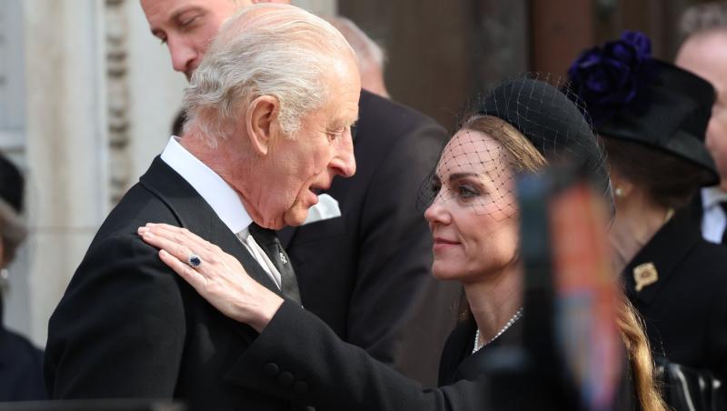 Kate Middleton, din nou în doliu. Ce mesaj subtil a transmis prin intermediul bijuteriilor alese