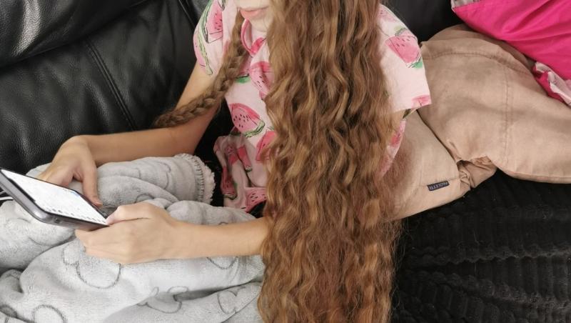 O fată tușea și a crezut că e doar o simplă răceală. Când a ajuns la spital medicul i-au pus un diagnostic dificil. Ce avea