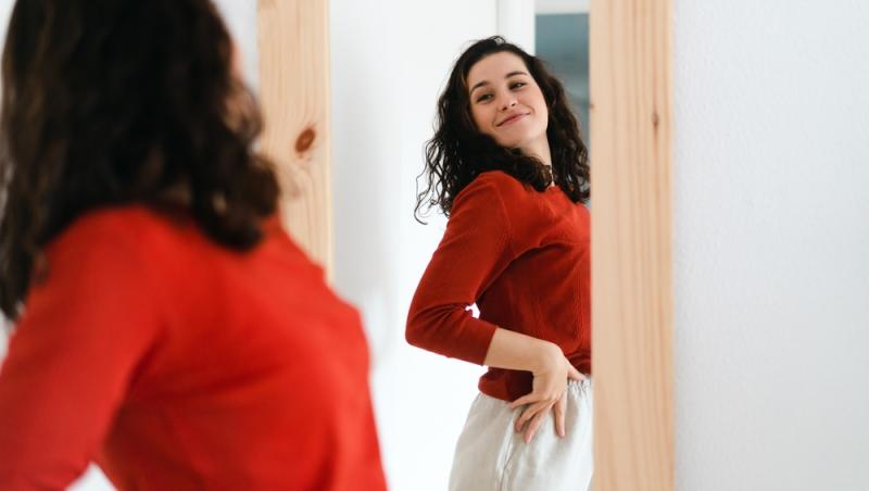 Oglinzile rotunde, un element de rău augur în casă. În ce mod pot influența energiile din cămin