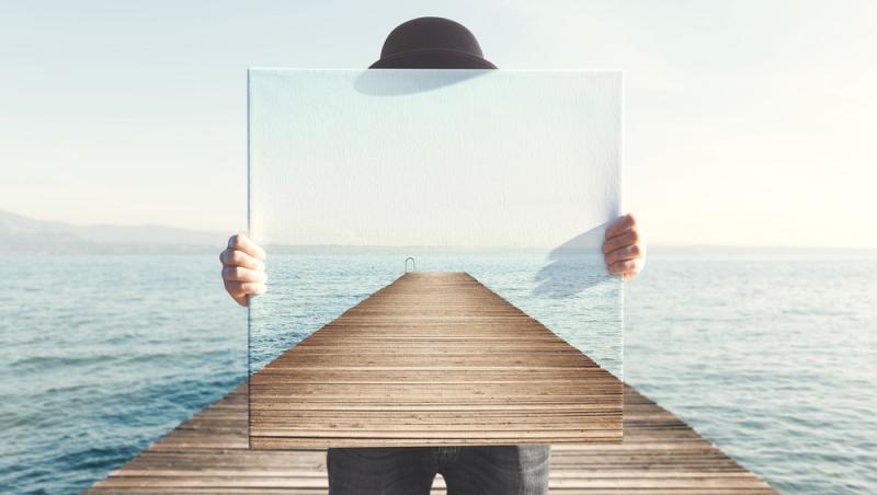 Oglinzile rotunde, un element de rău augur în casă. În ce mod pot influența energiile din cămin