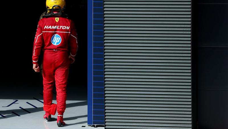 Cine este femeia alături de care a fost surprins Lewis Hamilton. Cei doi au ieșit la plimbare într-un bolid de 2 miloane de dolari