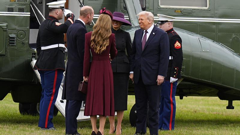 Melania și Donald Trump nu au făcut reverența în fața suveranilor Marii Britanii. De ce cuplul prezidențial a încălcat protocolul