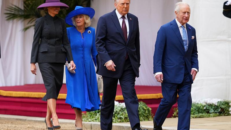 Melania și Donald Trump nu au făcut reverența în fața suveranilor Marii Britanii. De ce cuplul prezidențial a încălcat protocolul