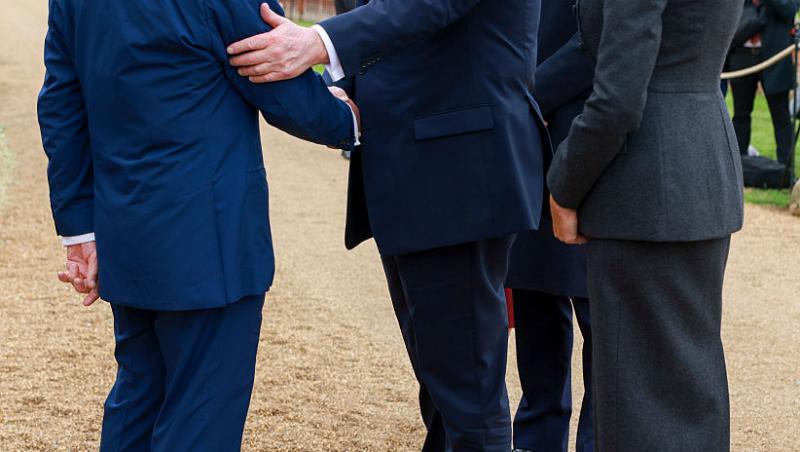 Melania și Donald Trump nu au făcut reverența în fața suveranilor Marii Britanii. De ce cuplul prezidențial a încălcat protocolul