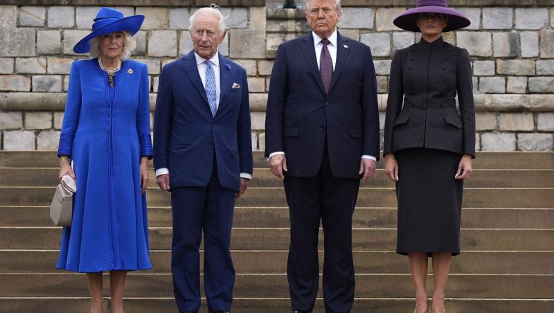 Melania și Donald Trump nu au făcut reverența în fața suveranilor Marii Britanii. De ce cuplul prezidențial a încălcat protocolul