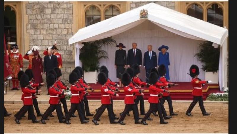Melania și Donald Trump nu au făcut reverența în fața suveranilor Marii Britanii. De ce cuplul prezidențial a încălcat protocolul