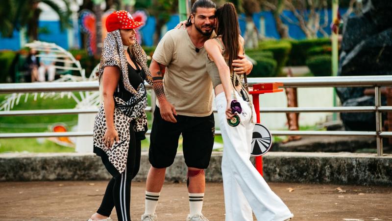 Anda Adam și soțul ei, Joseph, au fost salvați aseară de la eliminare în Asia Express. Reality show-ul, lider detașat de audiență