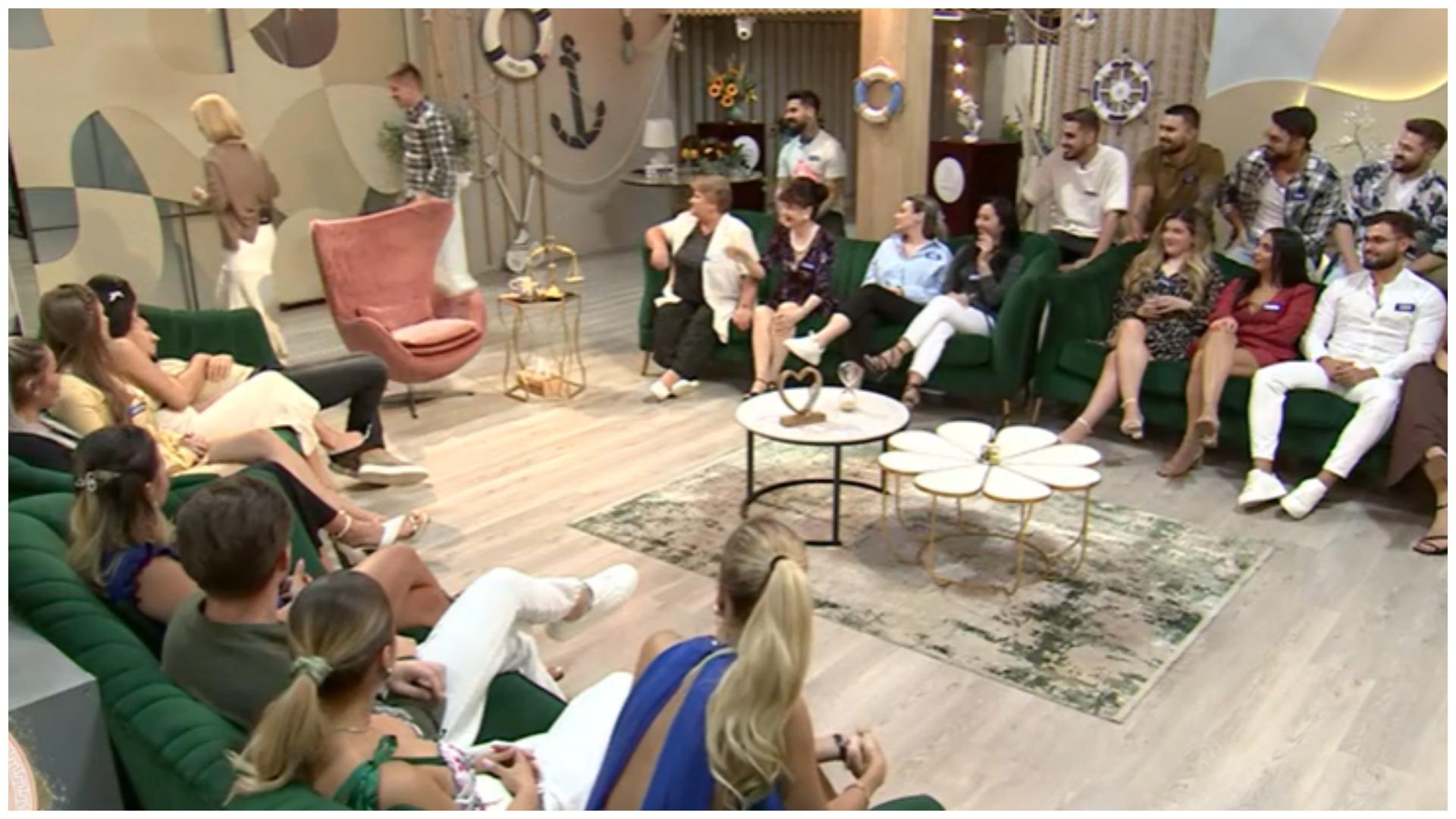 Mireasa, sezon 12. Familia unui concurent a venit de urgență în casă pentru o intervenție extraordinară. Situație fără precedent