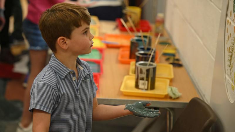 Kate Middleton a dezvăluit noua ”obsesie” a mezinului său. Ce colecționează Prințul Louis, dându-le bătăi de cap părinților