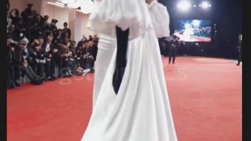 Mădălina Ghenea a făcut furori pe covorul roșu de la Veneția. Ce a spus presa italiană despre apariția ei la Festivalul de Film