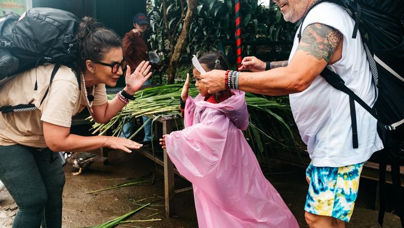 Concurenții, între orașele plutitoare și lecțiile de tagalog, în ediția de diseară a emisiunii Asia Express. Ce surprize urmează