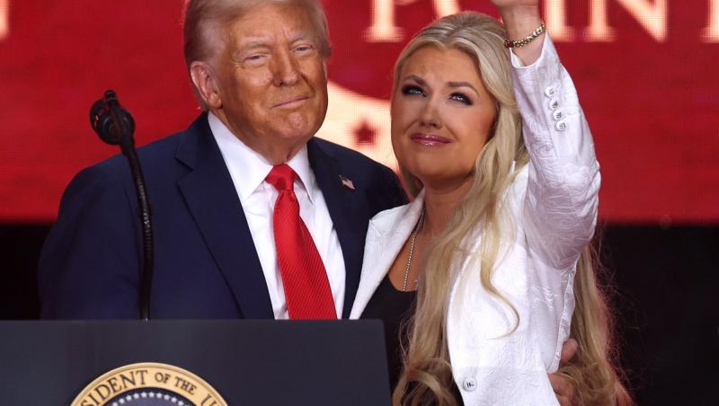 Gestul emoționant făcut de Donald Trump pentru văduva lui Charlie Kirk. Ce moment înduioșător a avut loc la ceremonia omagială