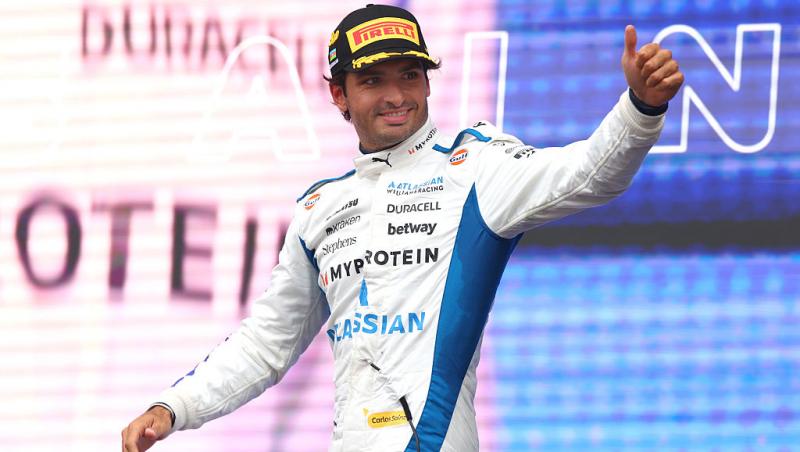 Carlos Sainz, gest de milioane pentru o fetiță. Cum a reacționat micuța când a văzut că pilotul și-a ținut promisiunea în Baku
