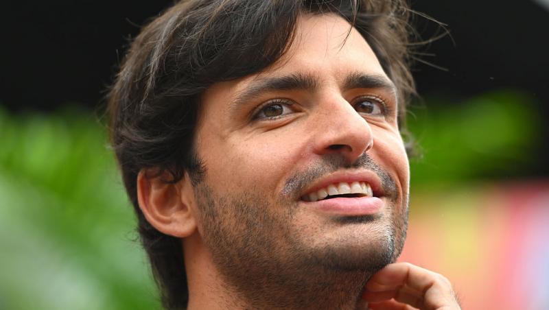 Carlos Sainz, gest de milioane pentru o fetiță. Cum a reacționat micuța când a văzut că pilotul și-a ținut promisiunea în Baku