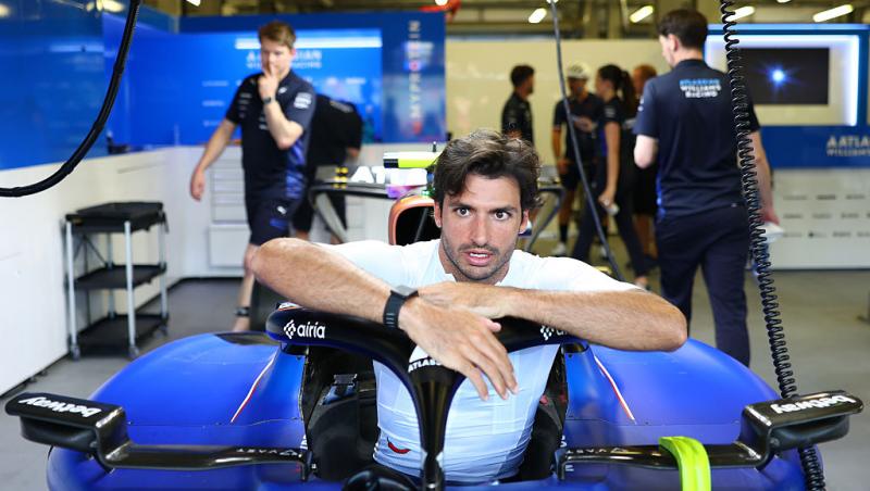 Carlos Sainz, gest de milioane pentru o fetiță. Cum a reacționat micuța când a văzut că pilotul și-a ținut promisiunea în Baku