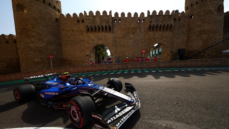 Carlos Sainz, gest de milioane pentru o fetiță. Cum a reacționat micuța când a văzut că pilotul și-a ținut promisiunea în Baku