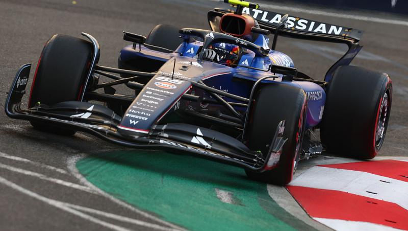 Carlos Sainz, gest de milioane pentru o fetiță. Cum a reacționat micuța când a văzut că pilotul și-a ținut promisiunea în Baku