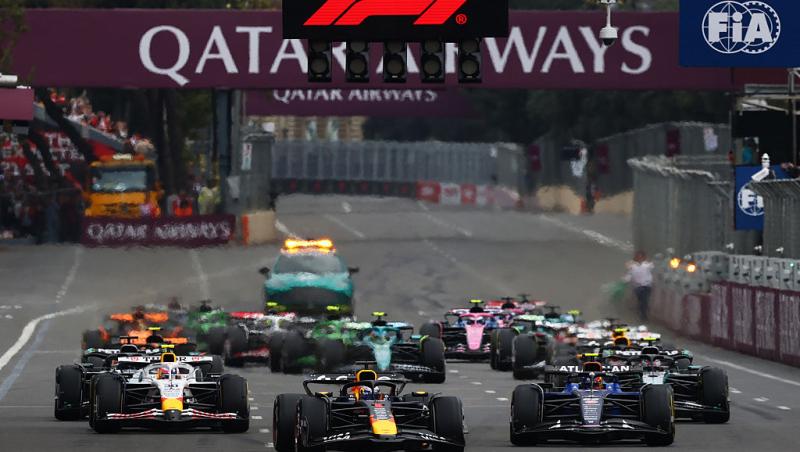 Carlos Sainz, gest de milioane pentru o fetiță. Cum a reacționat micuța când a văzut că pilotul și-a ținut promisiunea în Baku