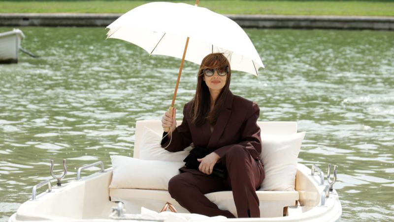 Monica Belluci și Tim Burton s-au despărțit. Ce mesaj au transmis vedetele după doi ani de relație