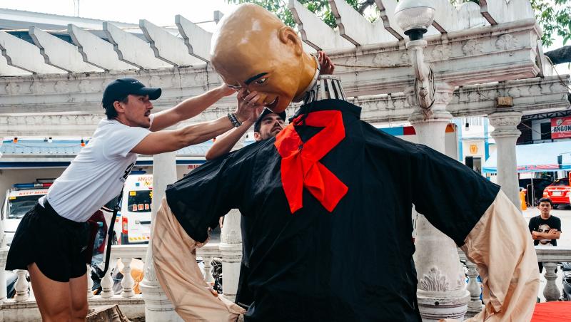 Asia Express-Drumul Eroilor, din nou lider detașat de audiență. Azi, concurenții dau viață păpușilor gigant din Filipine