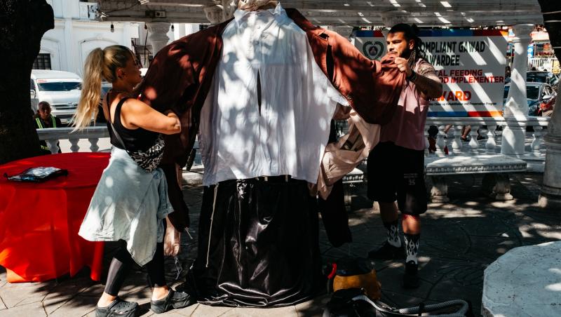 Asia Express-Drumul Eroilor, din nou lider detașat de audiență. Azi, concurenții dau viață păpușilor gigant din Filipine