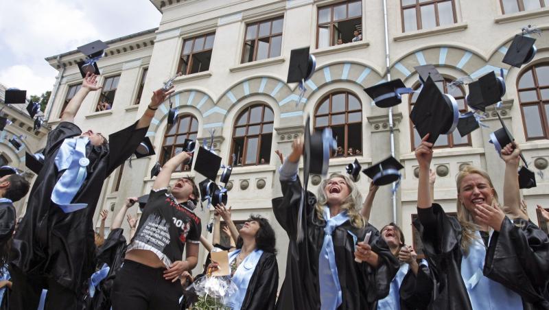 Ministerul Educației, program-pilot pentru elevii care se pregătesc de BAC. Ce măsuri se vor lua ca să se concentreze pe examene