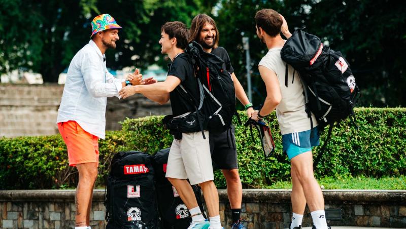 Asia Express sezonul 8, 24 septembrie 2025. Ce echipă a părăsit aventura de pe Drumul Eroilor. Medalia roșie a stârnit lacrimi