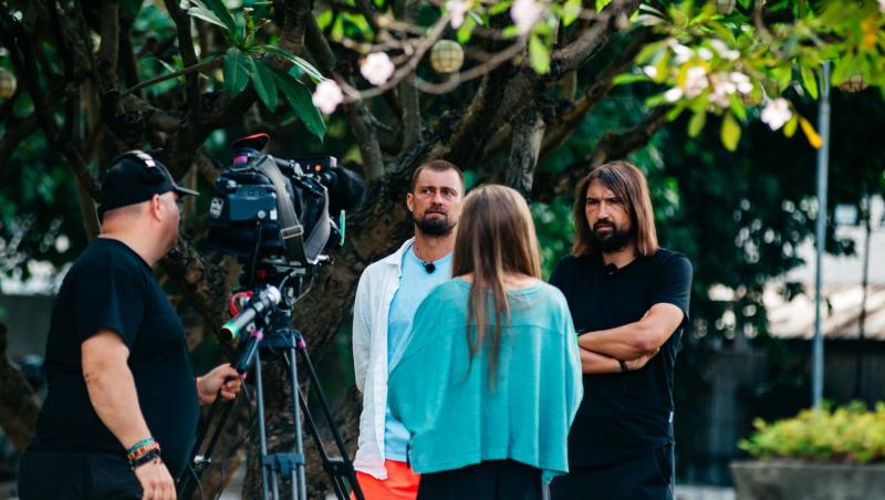 Asia Express sezonul 8, 24 septembrie 2025. Ce echipă a părăsit aventura de pe Drumul Eroilor. Medalia roșie a stârnit lacrimi