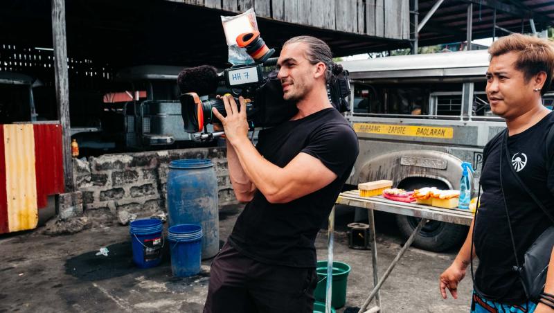 Asia Express sezonul 8, 24 septembrie 2025. Ce echipă a părăsit aventura de pe Drumul Eroilor. Medalia roșie a stârnit lacrimi