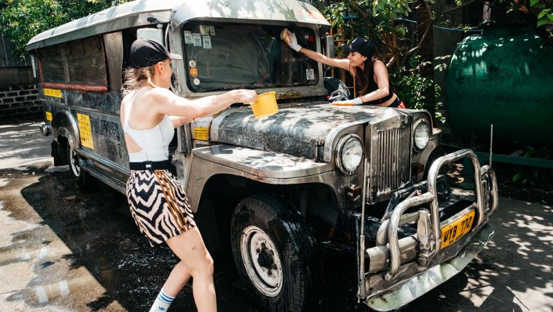 Asia Express sezonul 8, 24 septembrie 2025. Ce echipă a părăsit aventura de pe Drumul Eroilor. Medalia roșie a stârnit lacrimi