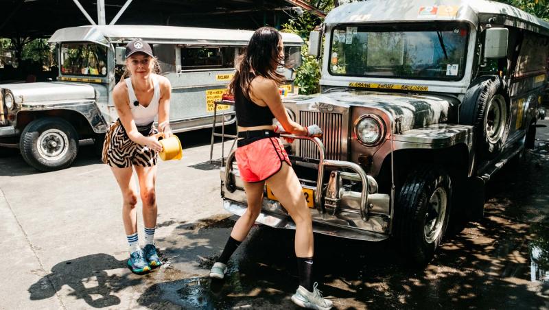 Asia Express sezonul 8, 24 septembrie 2025. Ce echipă a părăsit aventura de pe Drumul Eroilor. Medalia roșie a stârnit lacrimi