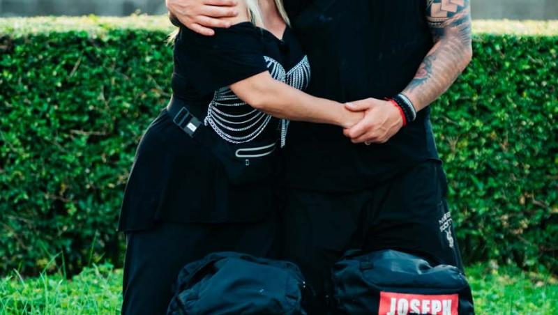 Asia Express sezonul 8, 24 septembrie 2025. Ce echipă a părăsit aventura de pe Drumul Eroilor. Medalia roșie a stârnit lacrimi