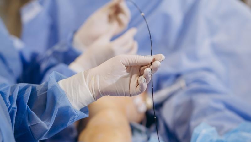 O nouă procedură estetică a câștigat teren. De ce apelează tot mai multe femei la ajutorul medicilor din Turcia