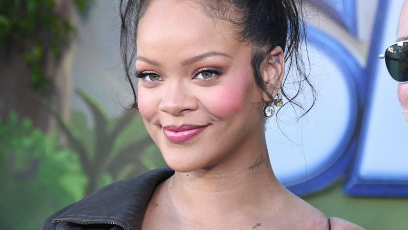 Rihanna a născut! Artista a devenit mamă pentru a treia oară. Prima fotografie cu fiica ei